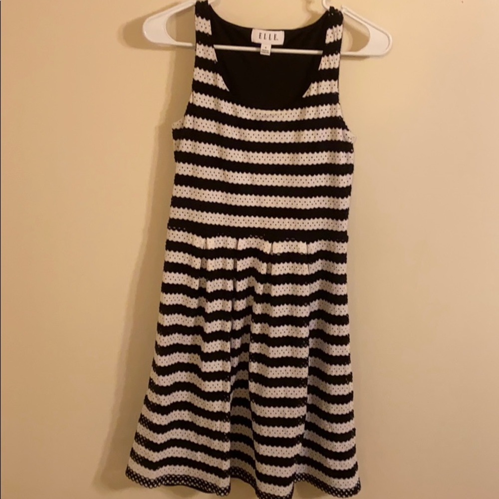 NWOT Elle Junior dress black and white 4 Jrs